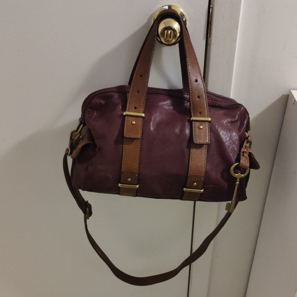 Fossil Crossbody Bag in Burgundy and Brown